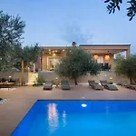 Villa Stanzietta Novigrad For 10 At Olive Orchard Novigrad (Istria)