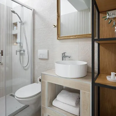 Stanzietta Novigrad For 10 At Olive Orchard Novigrad (Istria)
