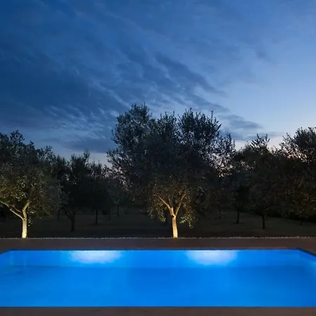 Stanzietta Novigrad For 10 At Olive Orchard * Новиград
