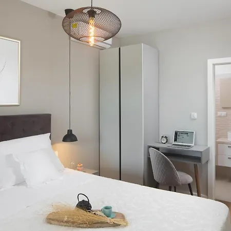 Stanzietta Novigrad For 10 At Olive Orchard Вилла Новиград